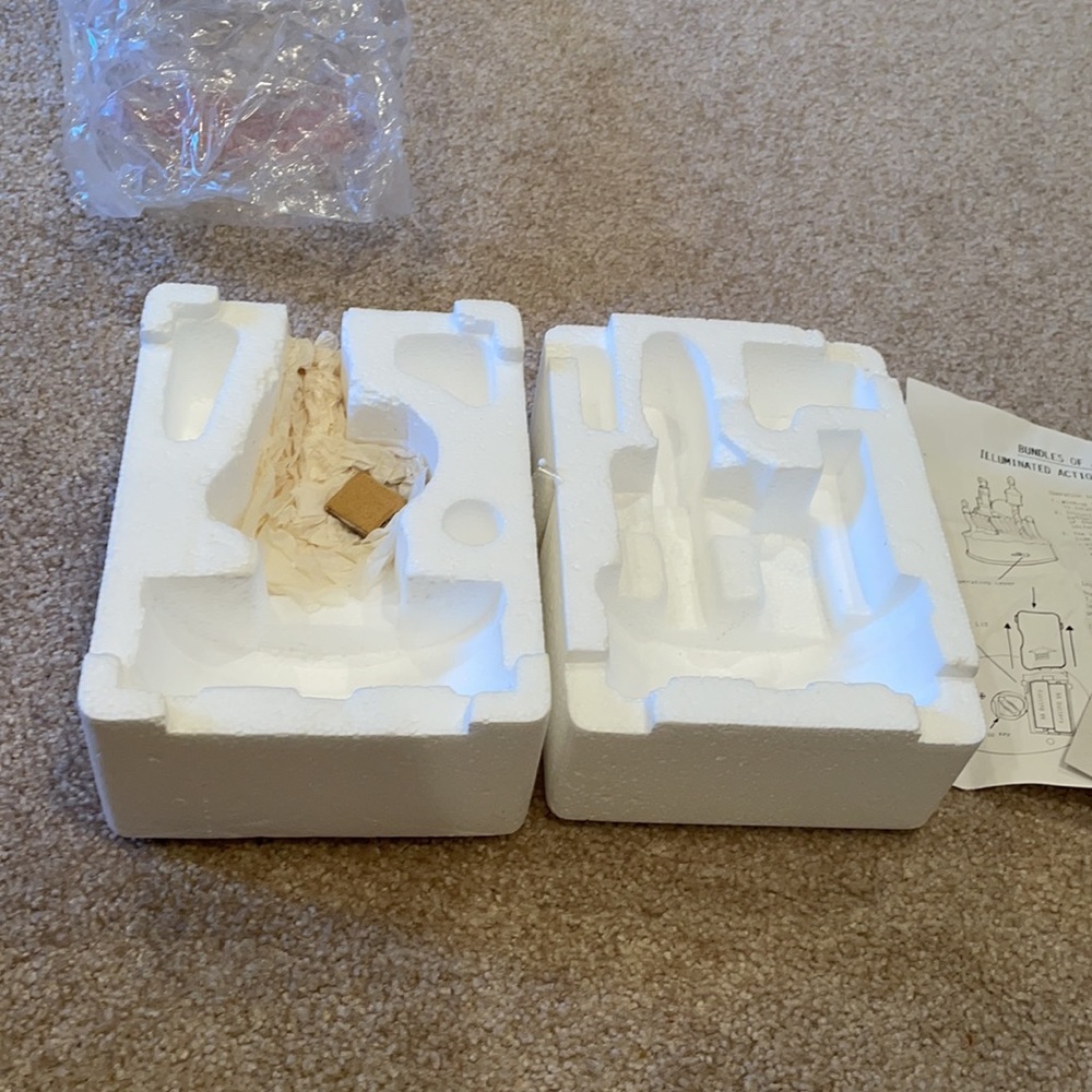 Precious Moments Bundles of Joy action musical figurine. NWT. - Picture 9 of 13